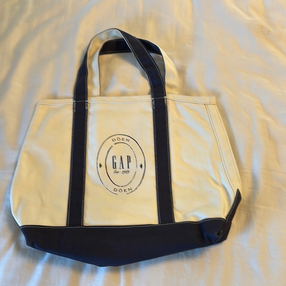 GAP Two-Tone Canvas Tote - Beige and Navy